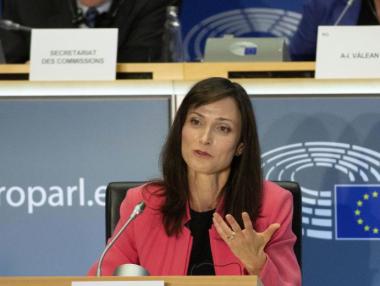 Мария Габриел впечатли евродепутатите