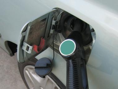 Законът за горивата изкарва малките търговци на протест