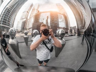 Макрон иска да сканира вашето лице