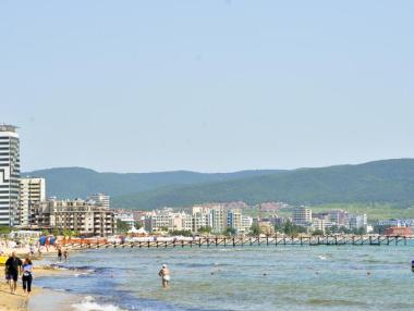 Държавната банка да спаси туристическия сектор с безлихвени кредити