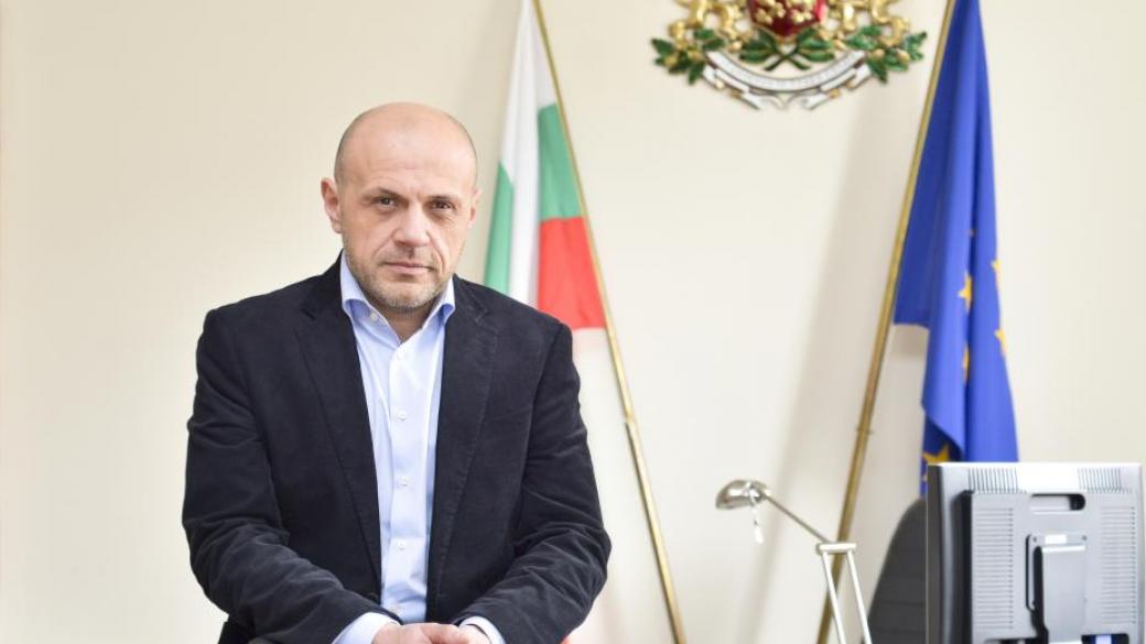 Дончев: Времето за голям автомобилен завод в България е дошло