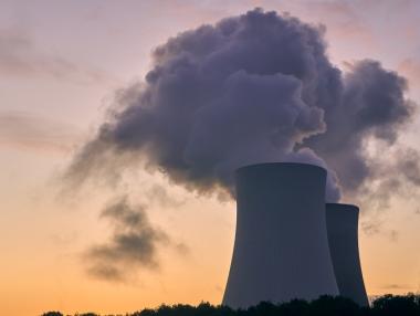 Франция налива още милиарди в закъсняващата 7 години АЕЦ Flamanville