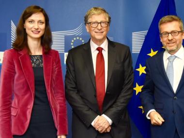 Мария Габриел се срещна с Бил Гейтс