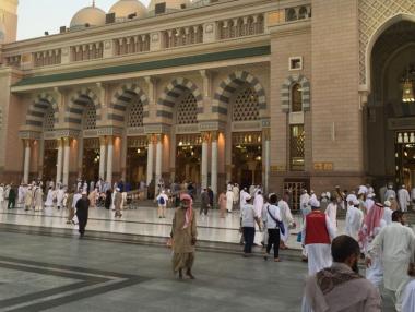 Саудитска Арабия разреши на неомъжени двойки да делят хотелска стая