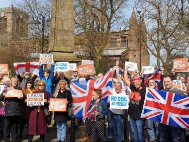 Европейците във Великобритания може да бъдат депортирани след Brexit