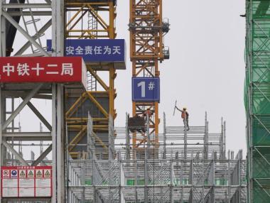 Китайският износ пада с още по-бързи темпове