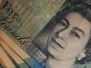 Нови надежди относно Brexit повишиха курса на паунда