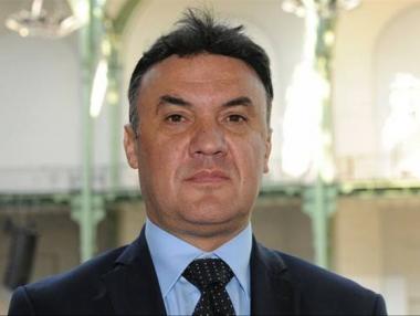 Борислав Михайлов няма да подава оставка