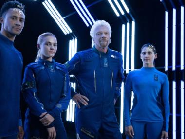 Virgin Galactic и Under Armour показаха екипировката на първите космически туристи