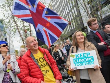 Британците предпочитат да останат в ЕС, отколкото да напуснат със сделката на Джонсън