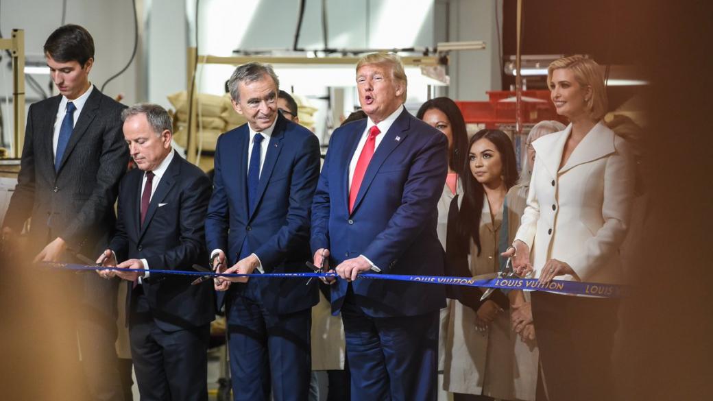 Тръмп и Арно откриха фабрика на Louis Vuitton в Тексас
