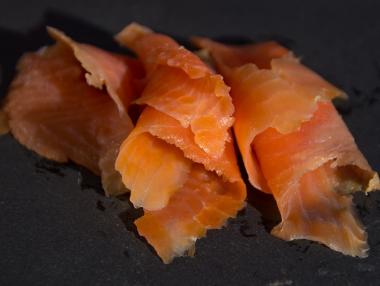 БАБХ изтегли от пазара над 250 кг заразена с листерия пушена риба