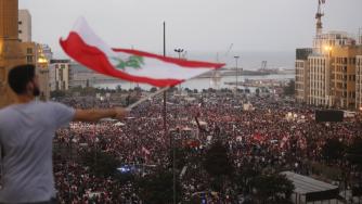 Ливан намали наполовина заплатите на министрите