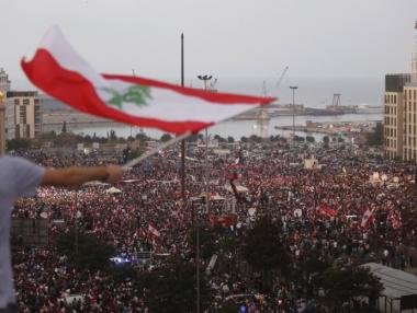 Ливан намали наполовина заплатите на министрите