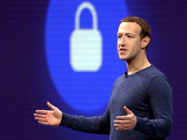Facebook дава 1 млрд. долара за жилища за бедни