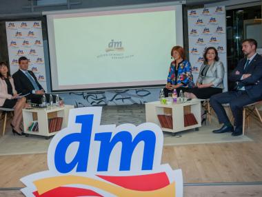 dm България открива до 8 нови обекта през 2020 г.