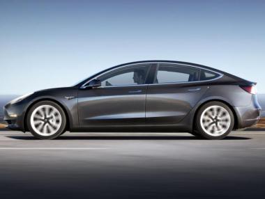 Tesla прави коли с все по-малко дефекти
