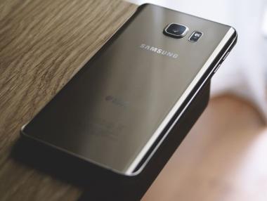 Оперативната печалба на Samsung се срина през третото тримесечие