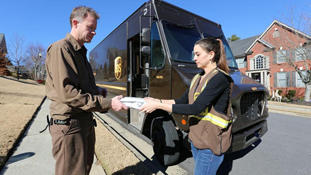 UPS ще наеме 100 000 работници за празниците