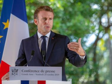 Макрон: Предпочитам законни имигранти от Африка пред нелегалните българи