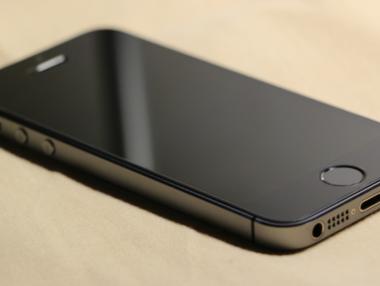 След половин час необновените iPhone 5 ще загубят достъп до интернет