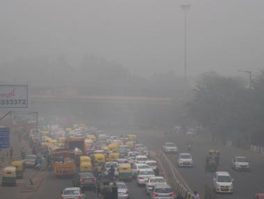 Смогът в Делхи мина над 10 пъти безопасните граници