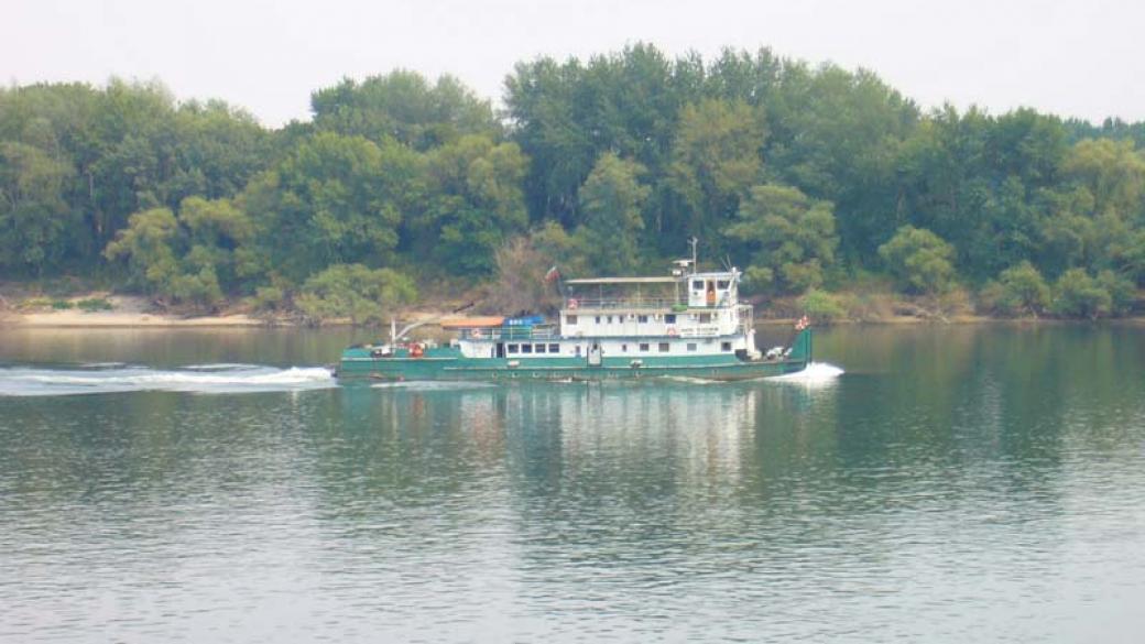 Река Дунав е плавателна край о. Белене само за кораби с газене до 1.80 м