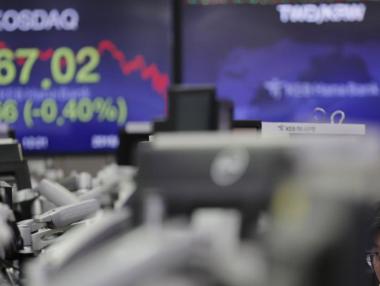 Водещите индекси се разминаха в движенията си