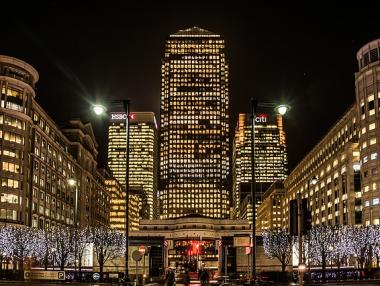 Трейдърите в лондонското Сити искат да работят от 9 до 16 ч.