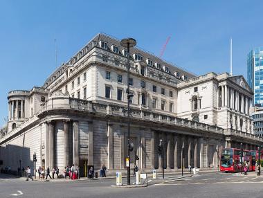 Британската централна банка предизборно запази основната си лихва