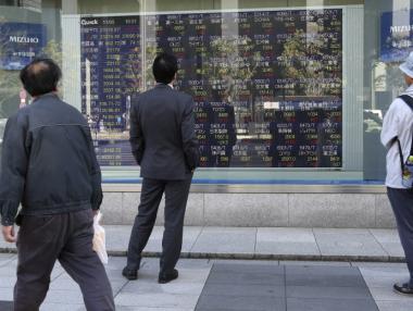 Япония отпуска първи икономически стимули от 3 години насам