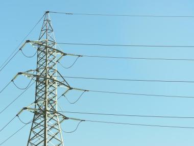 Домакинствата в България плащат най-евтиния ток в ЕС