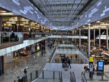 Потреблението във Великобритания неочаквано се е забавило