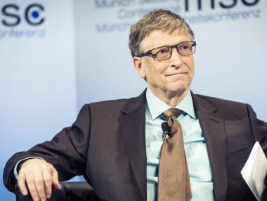 Бил Гейтс детронира Джеф Безос като най-богат човек в света