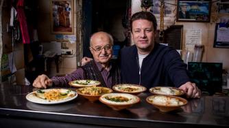 Джейми Оливър стартира нова верига ресторанти