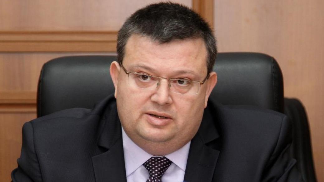 Управляващите предложиха Сотир Цацаров за председател на КПКОНПИ