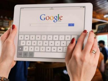 Google ограничава политическите реклами