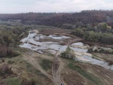 Басейнова дирекция глоби „Хидрострой“ заради незаконните дейности в р. Вит
