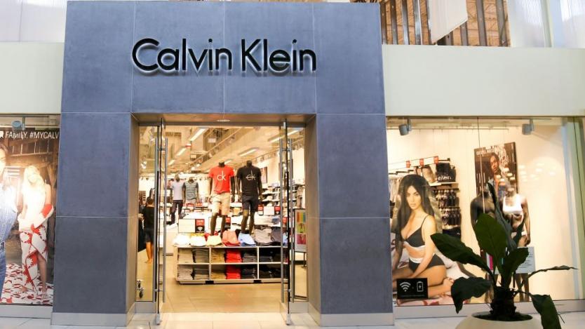 Подем в Европа вдига печалбата на собственика на Calvin Klein