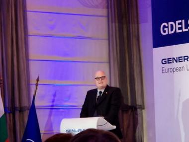 General Dynamics представи в България бронираната си машина PIRANHA