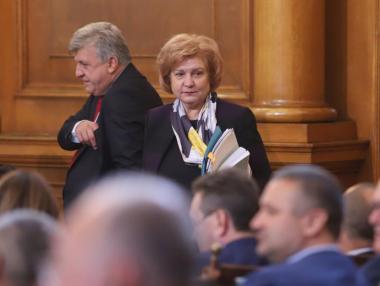 Менда Стоянова: Общините да въведат модел на споделени услуги