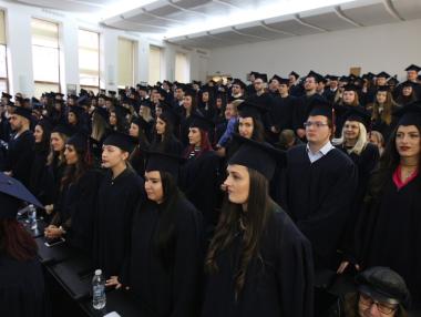 IT и компютърни науки носят най-високи доходи на завършилите студенти