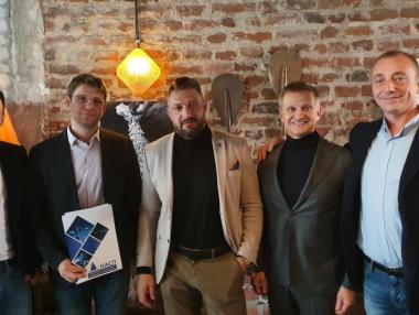 Предприемачите искат да строят в страничните междублокови пространства