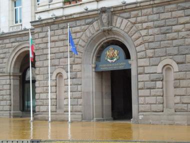 Правителството се събира на извънредно заседание