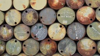 МАЕ: Цената на петрола ще остане около 60 долара през 2020 г.