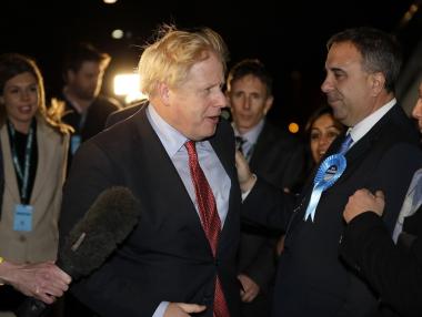 Борис Джонсън постигна съкрушителна победа във Великобритания