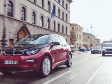 BMW и Daimler приключват с общия си проект в САЩ и Канада