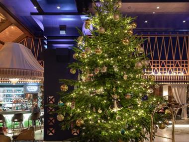 Хотел в Марбея украси елхата си с диаманти