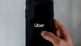 Съд забрани услугите на Uber в Германия
