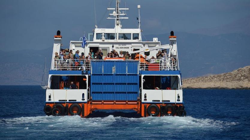Фериботите в Гърция спряха заради лошото време